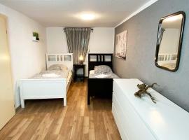 Cozy "Work and Stay" House, hotel di Burscheid