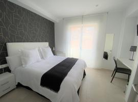 Hostal Somnis, Pension in Suria