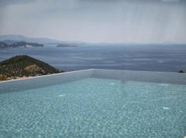 Blooms of Sivota Bay - Luxury villas with private heated pool: Syvota şehrinde bir villa