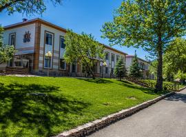 Лайнер Горный Курортный Комплекс Layner в Чимгане, hotel a Chimgan
