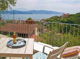 La Terrazza con l'Ulivo - Guesthouse con Terrazza e Vista sul Golfo dei Poeti, B&B i La Spezia