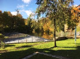 Auf der Zschopau-Insel, hotel u gradu Zschopau