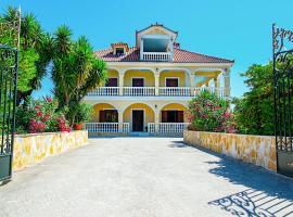 La Maison di Angelo Apartment Zakynthos Island, hotell sihtkohas Áyios Kírikos