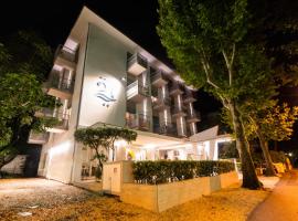 Hotel 21 Riccione, hotel en Riccione