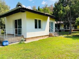 Fuk-tak's bungalow, vakantiewoning aan het strand in Star Dojran