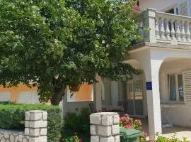 Apartment Ljiljana
