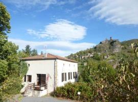 Gîte Villeneuve-d'Allier, 4 pièces, 10 personnes - FR-1-582-189, hotell i Villeneuve-dʼAllier