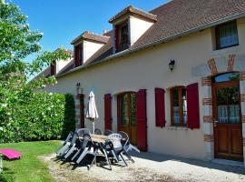 Gîte Lorcy, 3 pièces, 5 personnes - FR-1-590-58、Lorcyのホテル