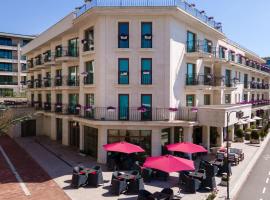 Hotel Mistral, hotel em Balchik