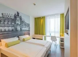 Super 8 by Wyndham Dresden
