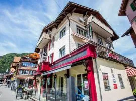 Hotel Tell and Apartments