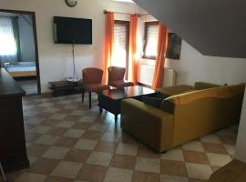 Márta Apartman, cheap hotel in Balatonalmádi