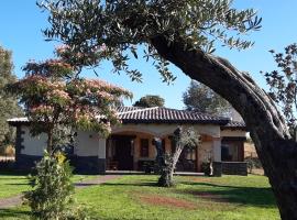 Hotel Rural - La Osa Mayor - 4 Estrellas – domek wiejski w mieście El Payo