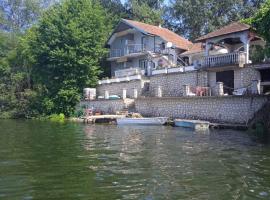 Vila Obala Srebrno Jezero, hôtel pas cher à Kisiljevo