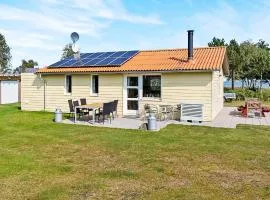 6 person holiday home in Hadsund