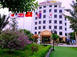 Thông Đỏ Hotel、ヴィンのホテル