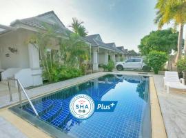 The Phura Villa Khaolak - SHA Extra Plus, vacation home in Khao Lak