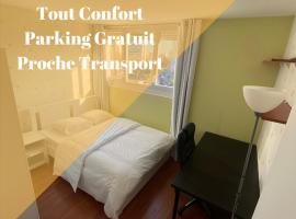 Chambre (Pluton) - Proche gare TGV et PARIS, ξενοδοχείο σε Massy