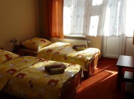 Hotelik Parkowy, bed and breakfast v destinaci Lehnice