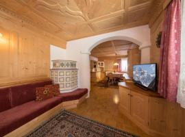 Chalet Merisana, holiday home sa Selva di Val Gardena