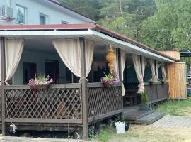 Kuru Guest House