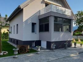 Vila Eva Lesce - Bled, B&B in Lesce