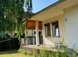 Domek z Ogrodem