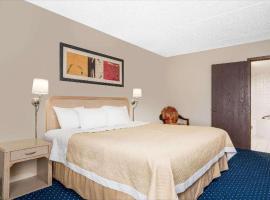 Norwood Inn & Suites La Crosse, hotel em La Crosse