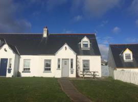 Bayview Holiday Home No 14, golf hotel v mestu Dunmore East