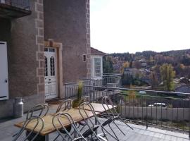 CHEZ TANTE SOLY, hotel din Le Chambon-sur-Lignon