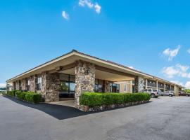 Quality Inn & Suites Hot Springs - Lake Hamilton, hotelli kohteessa Hot Springs