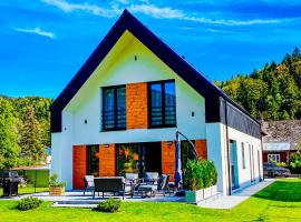 Highlander House، فندق في شتوروك