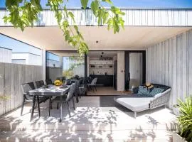 Arcadia Eco-Luxe Mobile Homes with infinity pool by OIKO Collection
