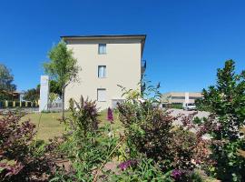 Eco Rooms & Apartments, cheap hotel in Voghera