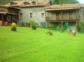 One bedroom appartement with furnished garden at Ardanue, family hotel in Ardanué