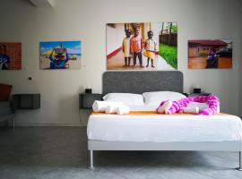 Click Art & Room, hotel na praia em Trabia