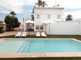Villa Conchin Casa junto a Parque Natural, cheap hotel in Alberique