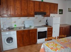 Apartment in Afiartis I, apartma v mestu Karpathos