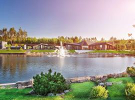Riverwood Relax Park, Hotel in Moshny