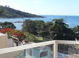 Apartamento a Beira Mar em Setiba Guarapari