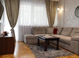 Apartment Mona, hotel near Montenegrin Investment Promotion Agency, Podgorica