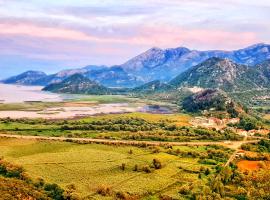 Auto camp Radoman, luxusní kemp v destinaci Virpazar