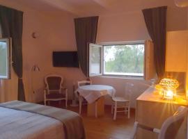 Henry Agriturismo Manfredonia, Hotel mit Parkplatz in Ippocampo