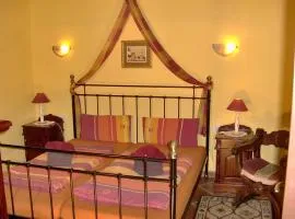 Holiday home in English style with sea view