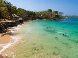 Private Beach house Maloka Surf