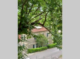 La casa del marchese Malaspina: Mulazzo'da bir otoparklı otel