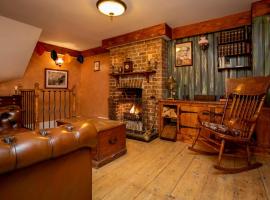 Fagins Den Themed Holiday Cottage Broadstairs, hotel in Broadstairs
