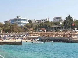 Vitamin Sea in Ksamil