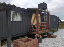 Casa Container, pet-friendly hotel in Bagé