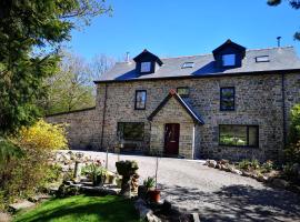 Little London Bed & Breakfast and Glamping pod, hotel ad Abercraf